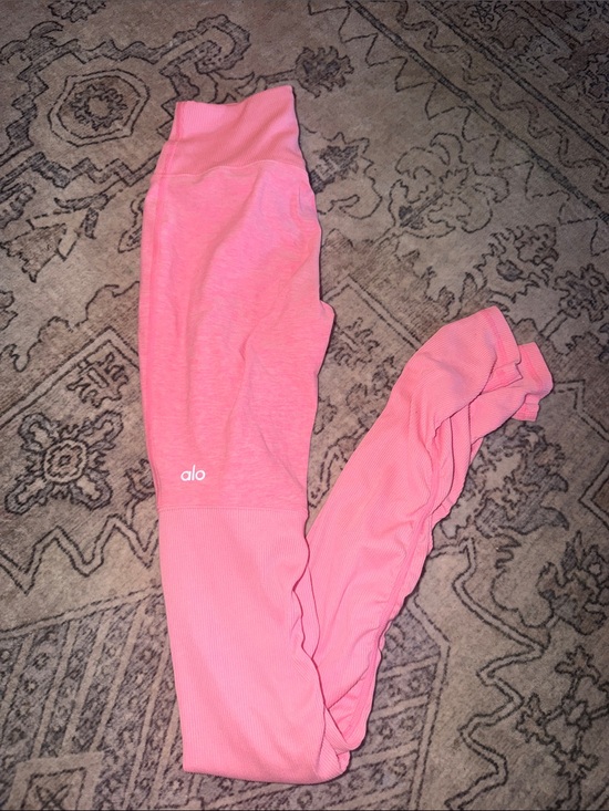 ALO Yoga Pants - ALO goddess yoga ribbed leggings